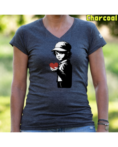Camiseta Mujer Manga Corta-Corazon en Mano Charcoal