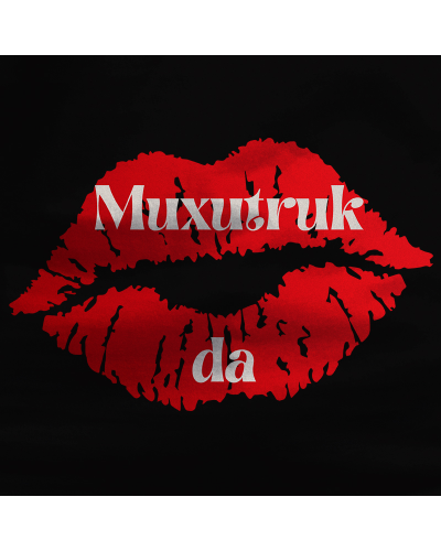 Emakume jertsea kaputxarekin - Muxutruk Da