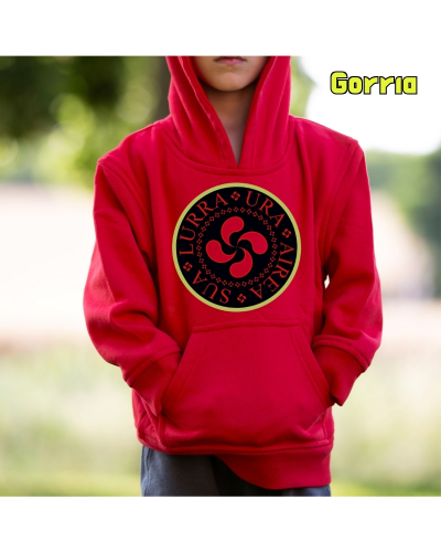 Haurren jertsea kaputxarekin – Airea Ura Sua Lurra