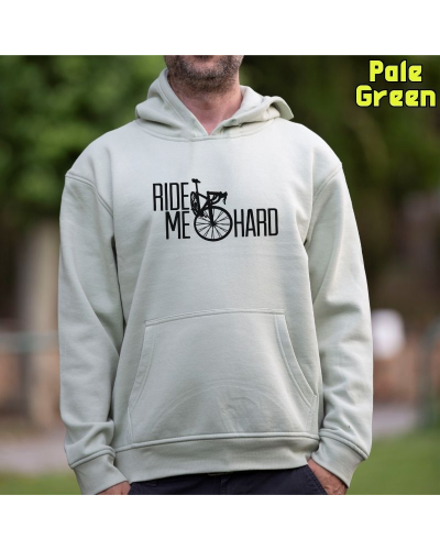 Diseño sobre la dualidad de la expresión ride me hard.