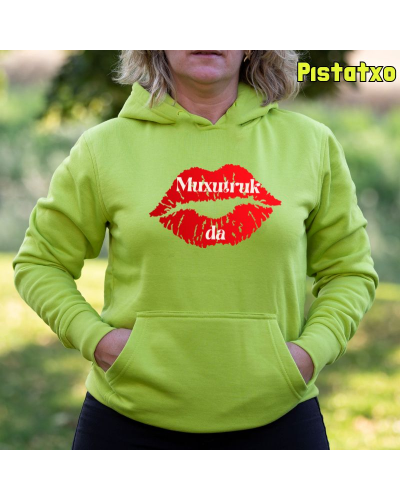 Emakume jertsea kaputxarekin - Muxutruk Da