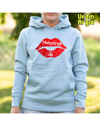 Emakume jertsea kaputxarekin - Muxutruk Da