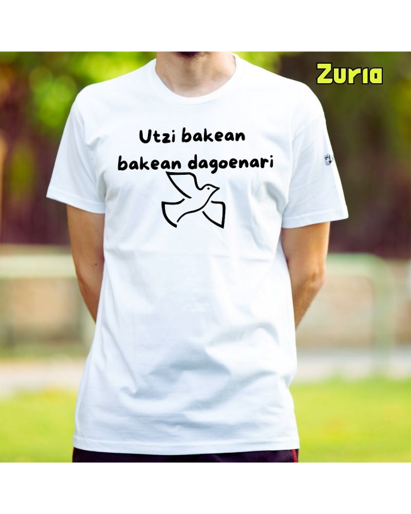 Gizonezkoen Kamiseta - Utzi Bakean Bakean Dagenari
