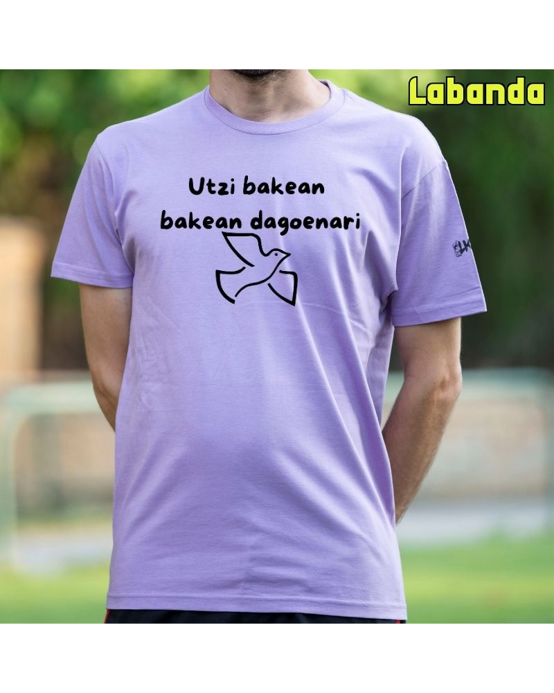 Gizonezkoen Kamiseta - Utzi Bakean Bakean Dagenari
