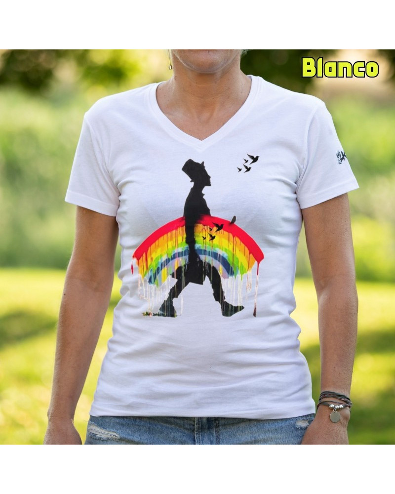 Camiseta Mujer Arcoiris Bajo El Brazo - manga corta